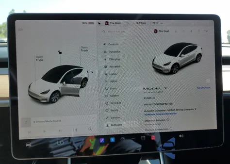 2021 Tesla Model Y z USA, uszkodzony, nr VIN 5YJYGDED5MF107750